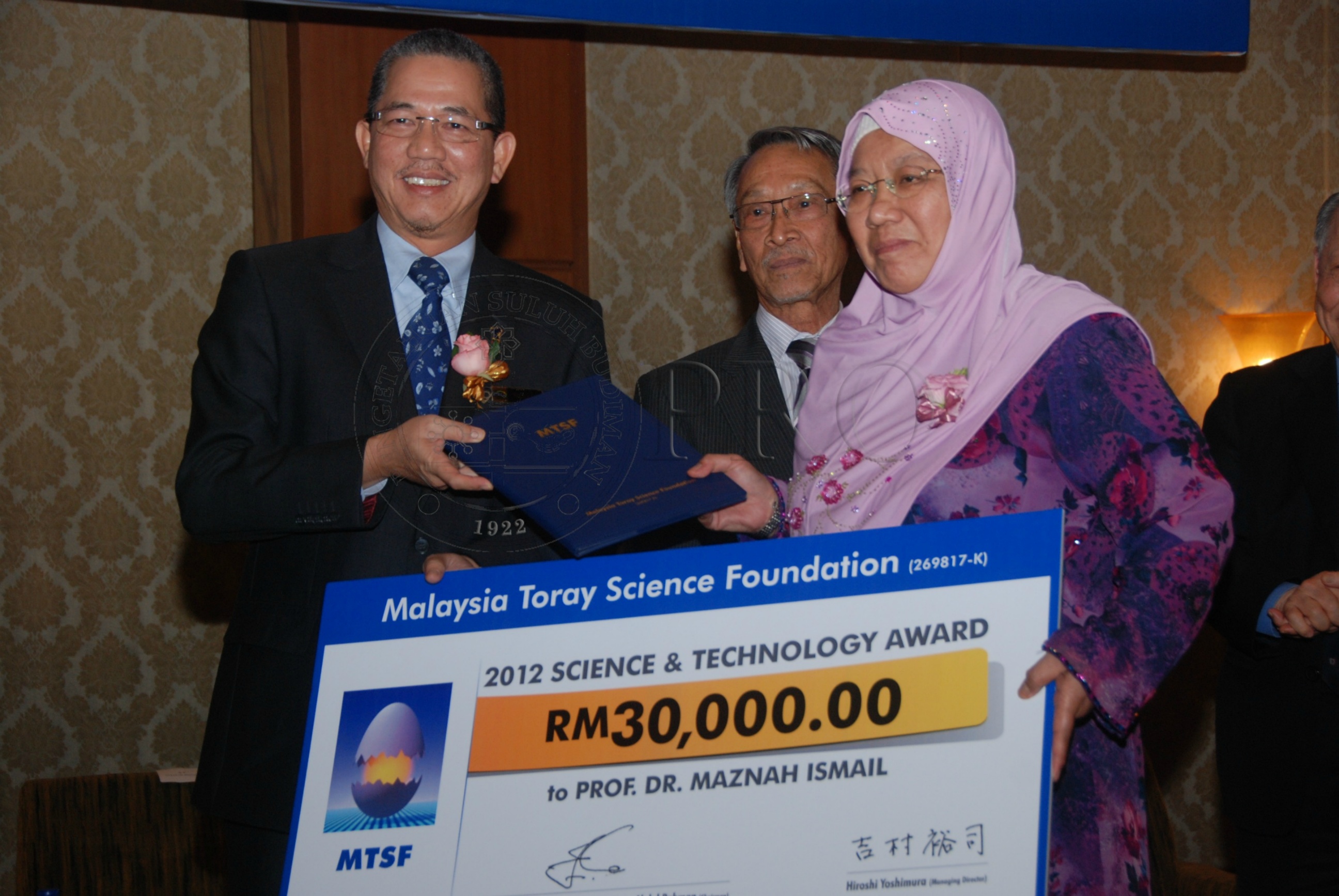 PRO 12 135 toray DSC 9094